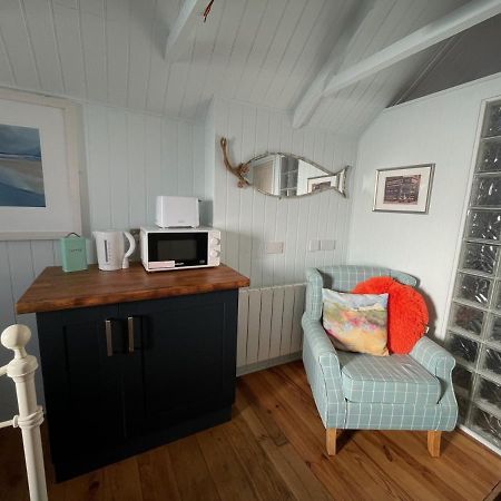 Sandown And Cillia Marys 4 Bedroom 3 Plus 1 Saint Teath Exterior photo