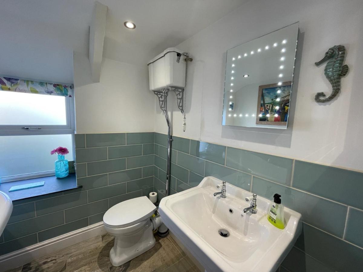 Sandown And Cillia Marys 4 Bedroom 3 Plus 1 Saint Teath Exterior photo