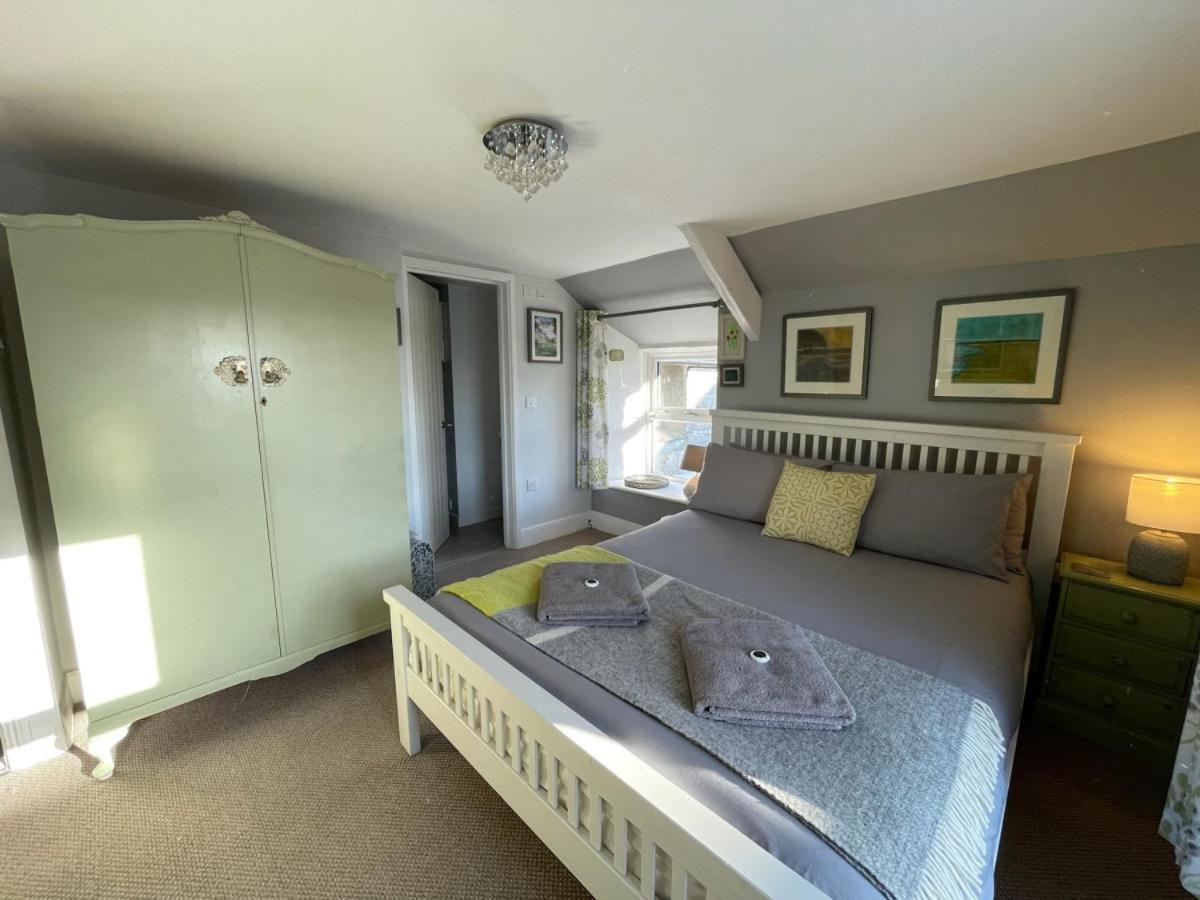 Sandown And Cillia Marys 4 Bedroom 3 Plus 1 Saint Teath Exterior photo