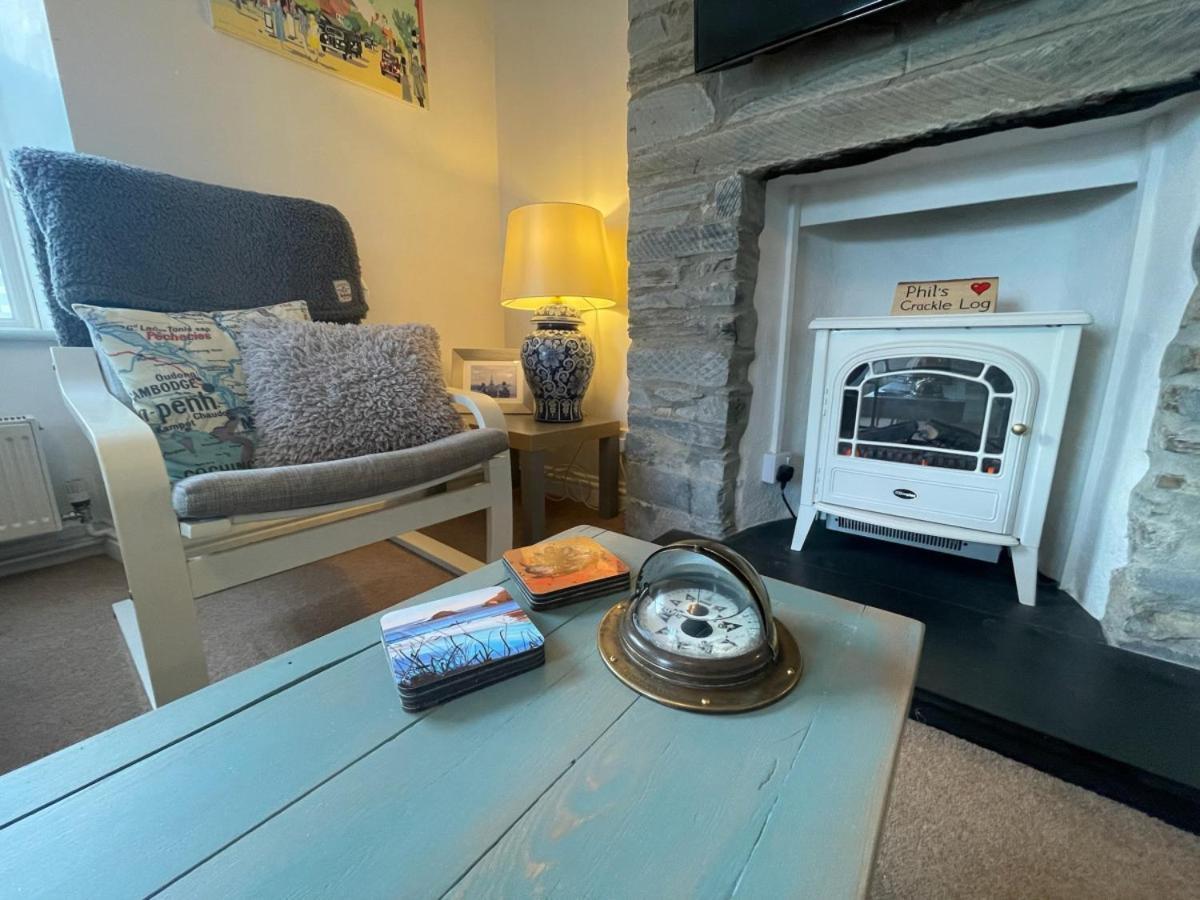 Sandown And Cillia Marys 4 Bedroom 3 Plus 1 Saint Teath Exterior photo