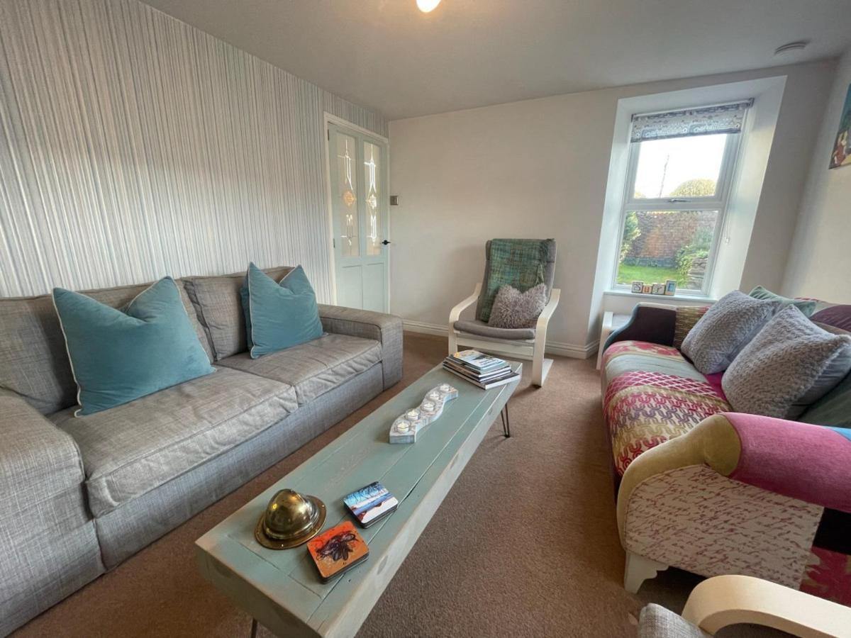 Sandown And Cillia Marys 4 Bedroom 3 Plus 1 Saint Teath Exterior photo